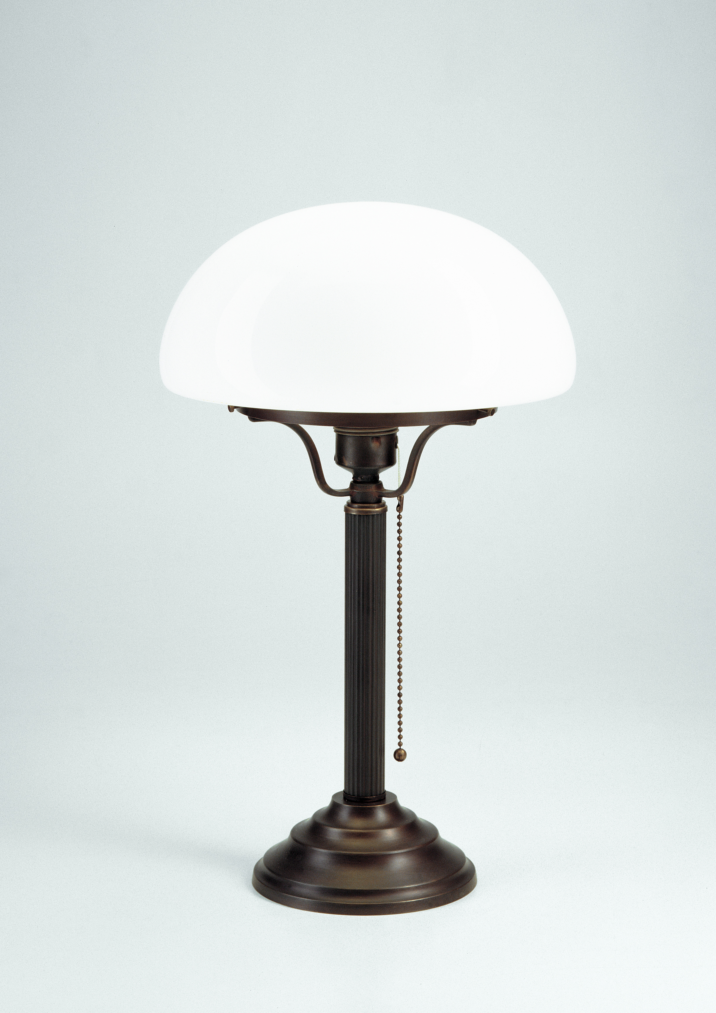 Klassische Tischleuchten, Tischlampen & Schreibtischleuchten fürs Wohnzimmer von Berliner Messinglampen Tischleuchte Z1 Z1-100op A