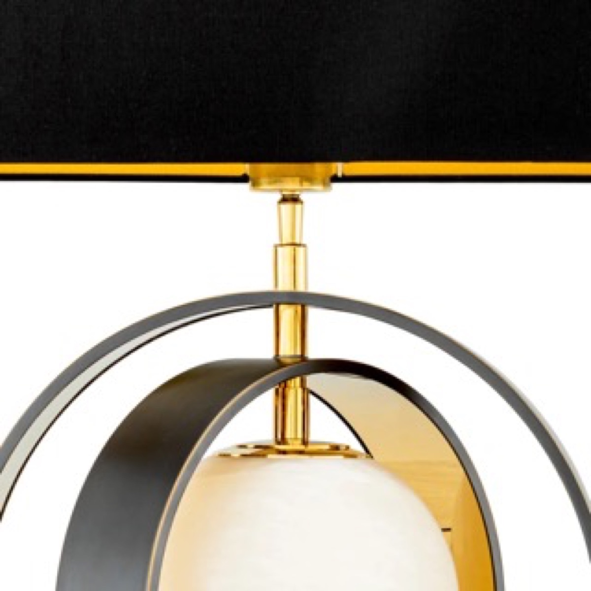 Tischlampe Pearl der Firma Eichholtz