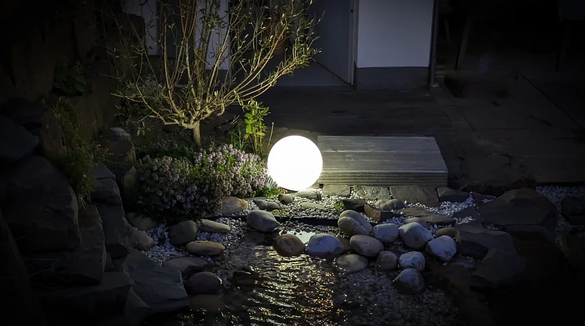 Akku-Kugelleuchte Snowball RGB der Firma EPSTEIN Design Leuchten