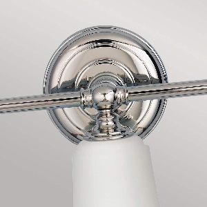 Wandleuchten & Wandlampen von Elstead Huguenot Lake 3 Light Wandleuchte - Poliertes Chrom FE-HUGOLAKE3BATH