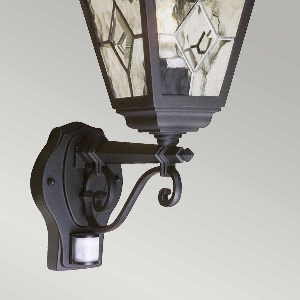 Serie NORFOLK VON ELSTEAD von Elstead von Elstead Norfolk 1 Light Up Wall Lantern with PIR - Black NR1-PIR-BLACK