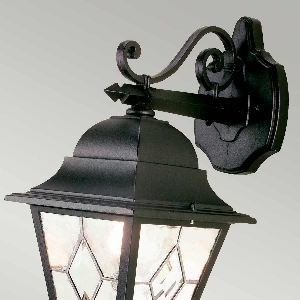 Serie NORFOLK VON ELSTEAD von Elstead von Elstead Norfolk 1 Light Down Wall Lantern - Black NR2-BLK
