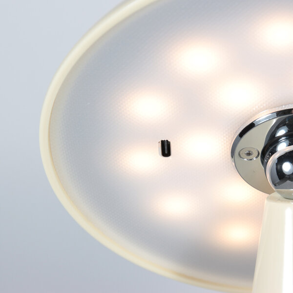 Tischleuchte AN Tafell der Firma Steinhauer