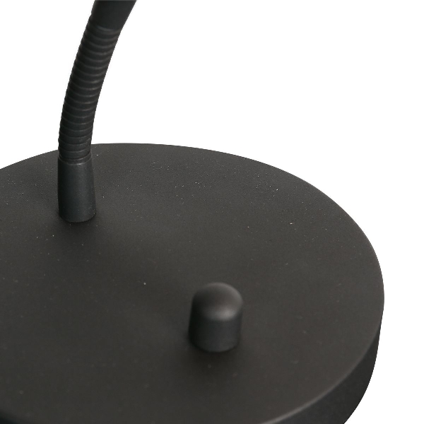 Tischleuchte Eloi mit Drehdimmer der Firma Steinhauer