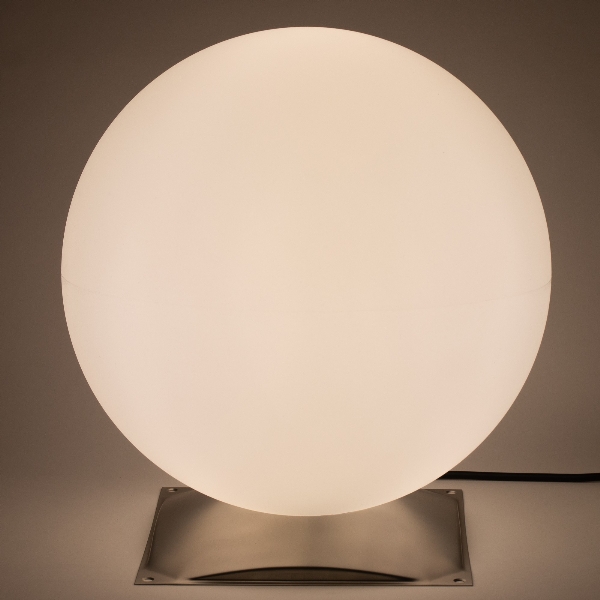 Kugelleuchte Snowball 30 cm Durchmesser mit Edelstahlfuß der Firma EPSTEIN Design Leuchten