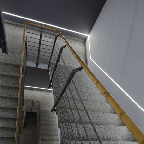 slimlux 19K LED light strip, fully encapsulated der Firma dot-spot
