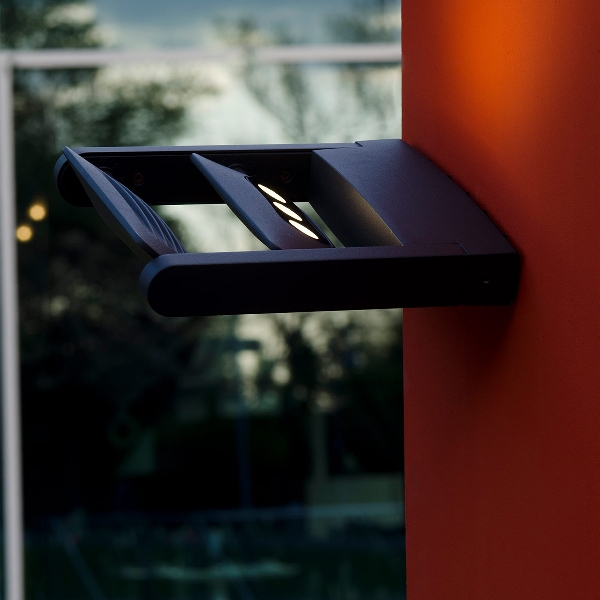 Sigmund 6 Licht Wandleuchte - Graphit der Firma Elstead