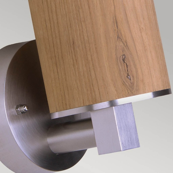 Poole 1 leichte Wandleuchte - Teak und Edelstahl der Firma Elstead