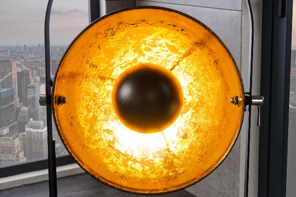 Stehleuchte STUDIO der Firma Casa Élite