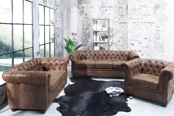 Sessel CHESTERFIELD Antiklook braun der Firma Casa Élite