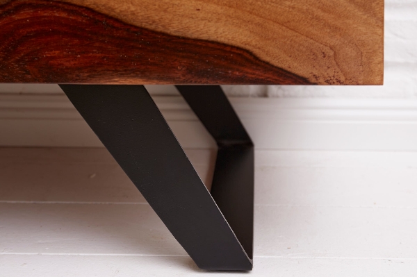 TV-Brett AMAZONAS der Firma Casa Élite