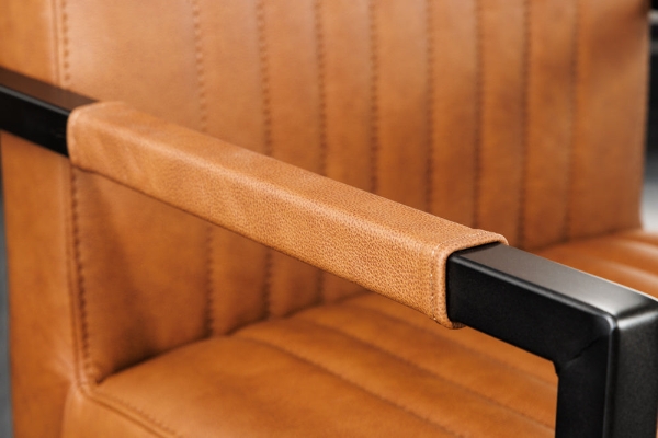 Freischwinger BIG ASTON der Firma Casa Élite