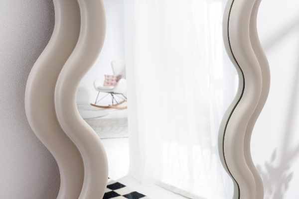 Wandspiegel CURVY  der Firma Casa Élite