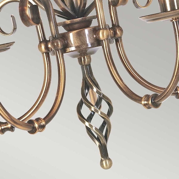 Kronleuchter Artisan der Firma Elstead