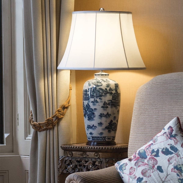 Tischleuchte Blue Traditional der Firma Elstead