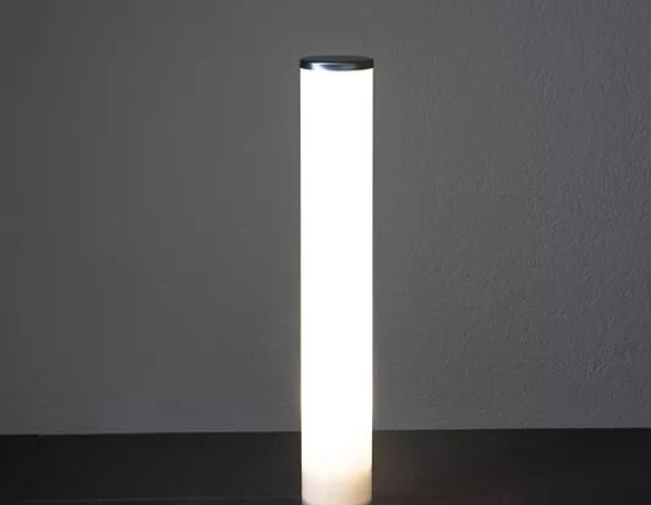 Standleuchte Light Stick Höhe 95 cm der Firma EPSTEIN Design Leuchten