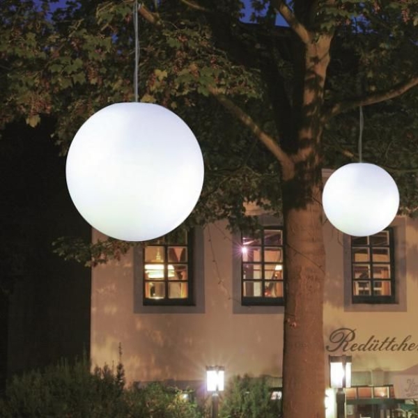 Kugelpendelleuchte Snowball Außen der Firma EPSTEIN Design Leuchten
