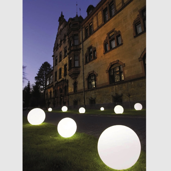 Kugelleuchte Snowball 50 cm Durchmesser Stationär der Firma EPSTEIN Design Leuchten